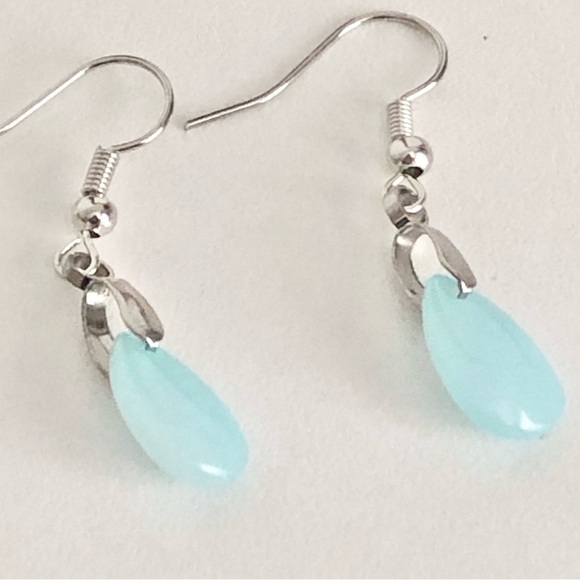 New Pale Pastel Blue Glass Teardrop Dangling Earrings Handmade Water Droplet - Picture 6 of 8